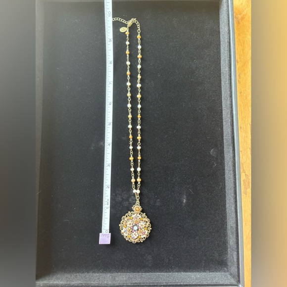 Cookie Lee- vintage necklace. 12” - Picture 4 of 6